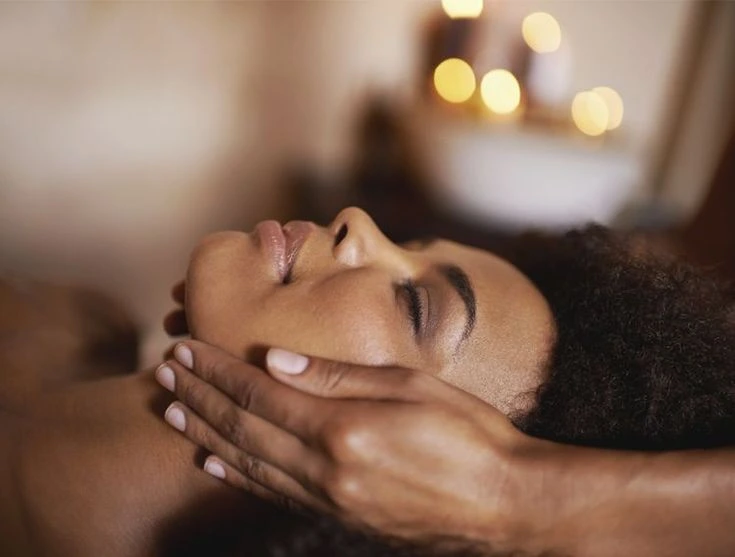 Massage Anti-Âge Japonais